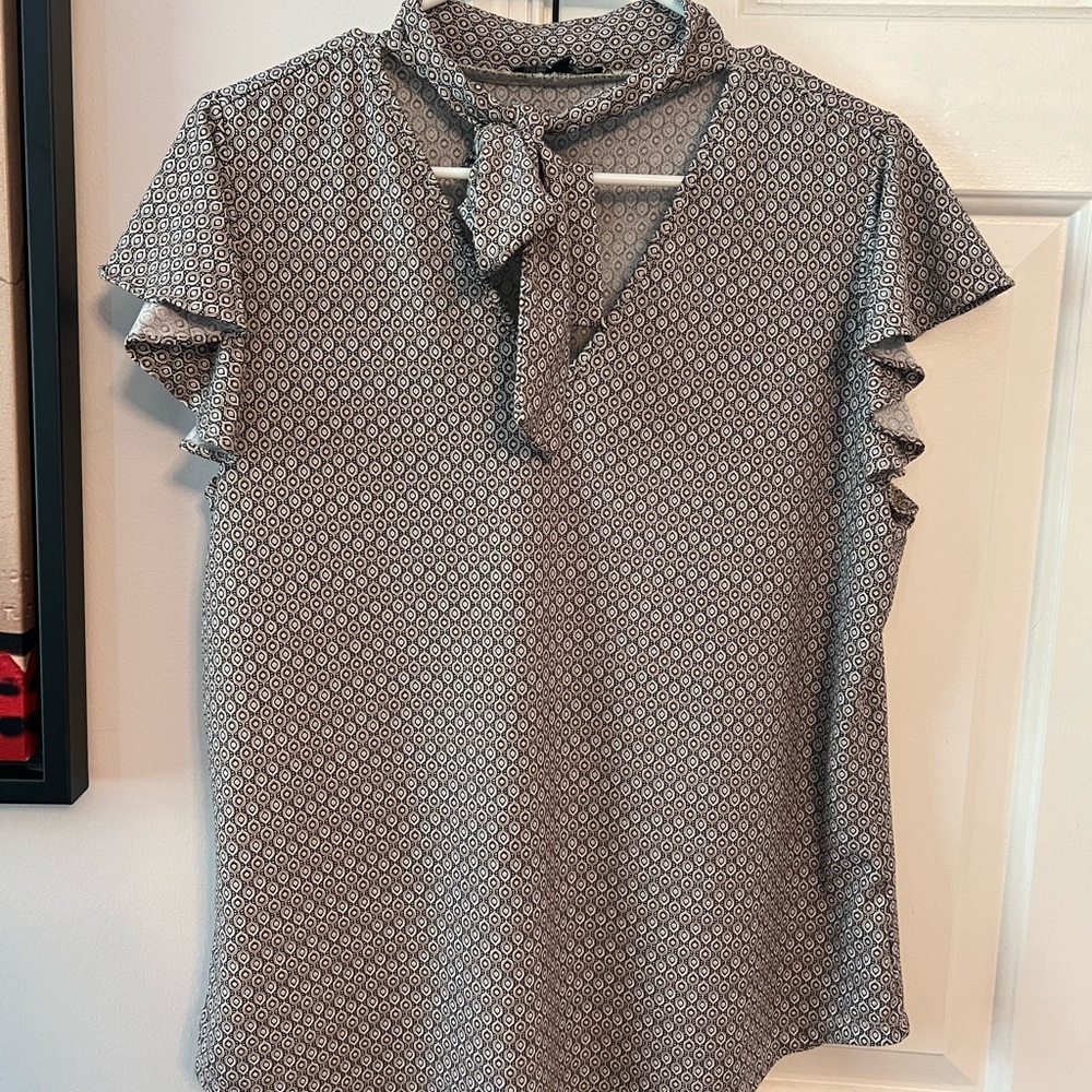 Adrianna Papell Black and White Geometric Blouse